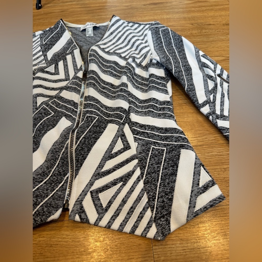 Joseph Ribkoff Structured Geometric Zip Jacket - Picture 4 of 12